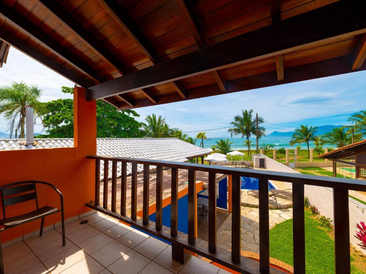 Pousada Pe Na Areia Caraguatatuba Exterior photo